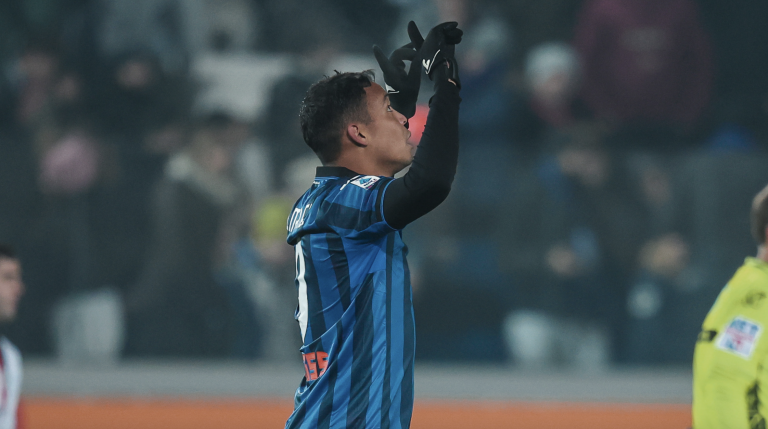 Muriel marcó golazo de taco y le dio la victoria a Atalanta sobre el Milán